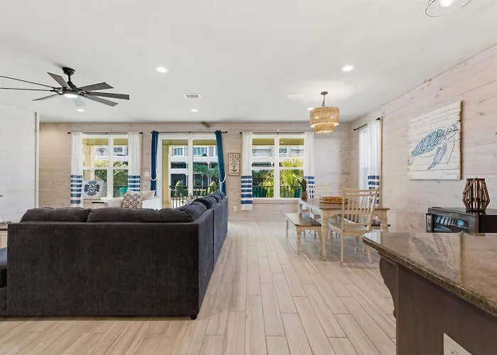 Holiday home Pet Friendly 4 Bed Steps From With Pool Gulf Shores