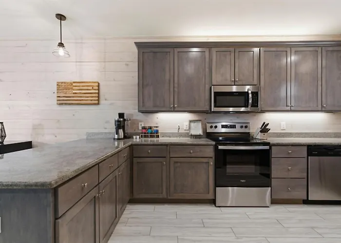 Holiday home Pet Friendly 4 Bed Steps From With Pool Gulf Shores